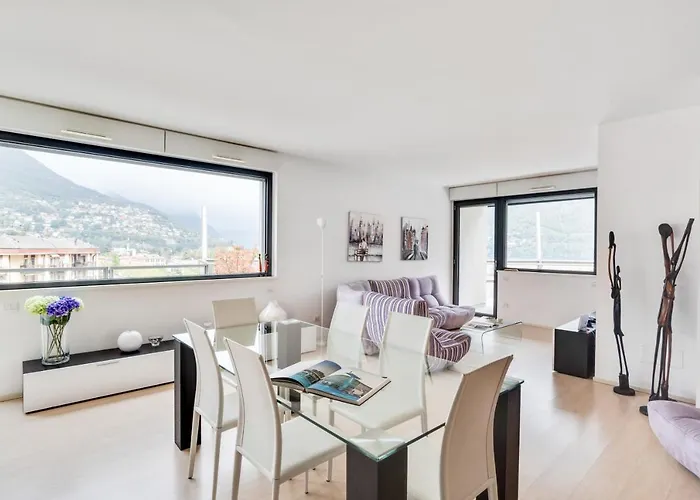 Guesthost - La Perla - X6 With Ac And Garage! Appartement Como