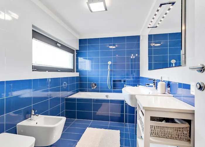 Guesthost - La Perla - X6 With Ac And Garage! Appartement Como