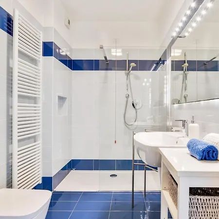 Appartamento Guesthost - La Perla - X6 With Ac And Garage! Côme