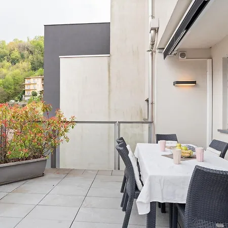 Guesthost - La Perla - X6 With Ac And Garage! Appartamento